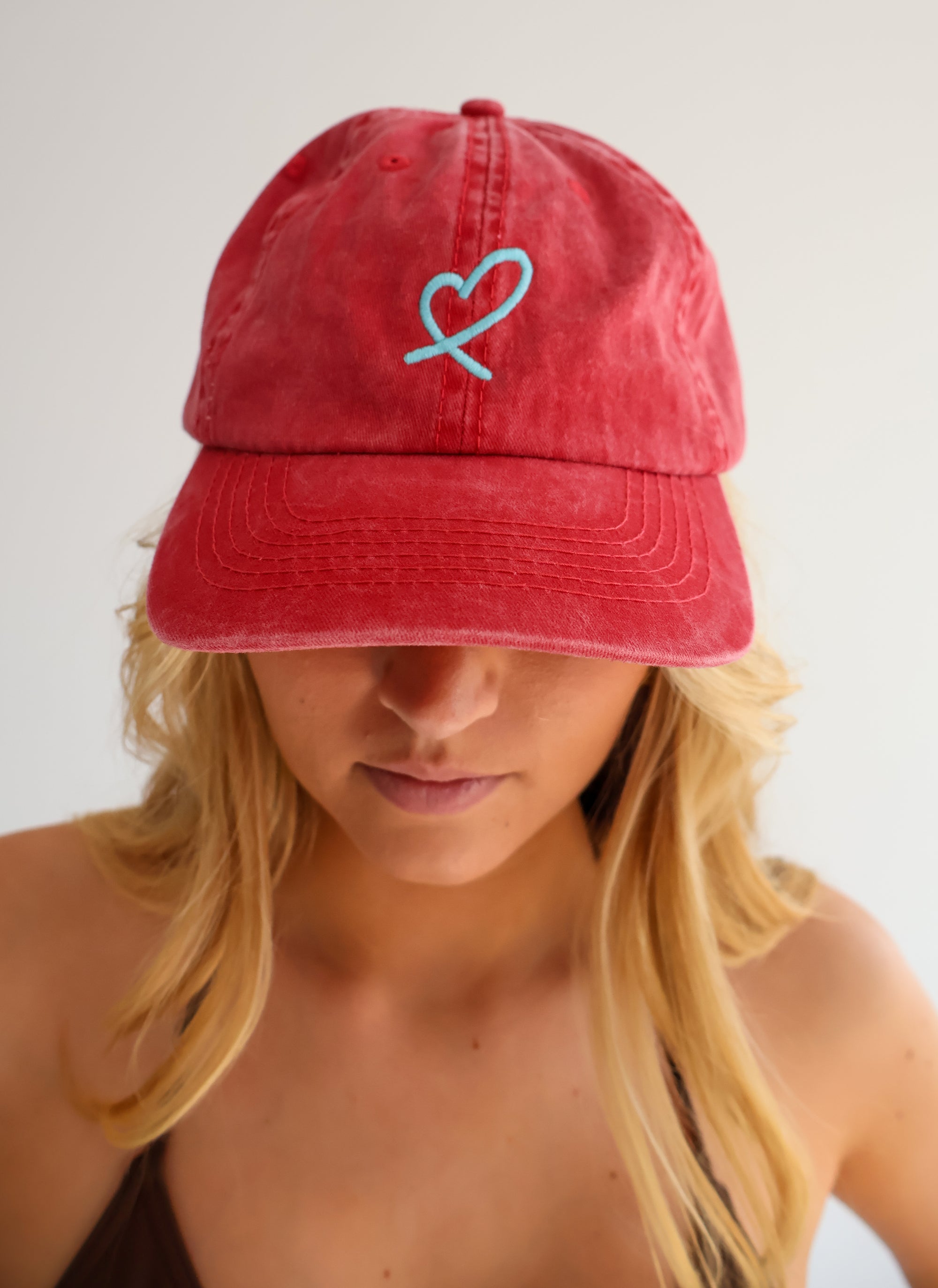 Red Lulu Peak Cap